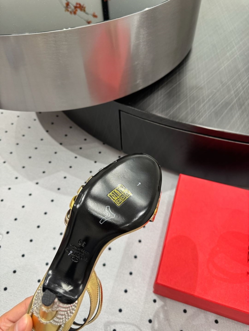 Va1e*ntin0 heeled shoes